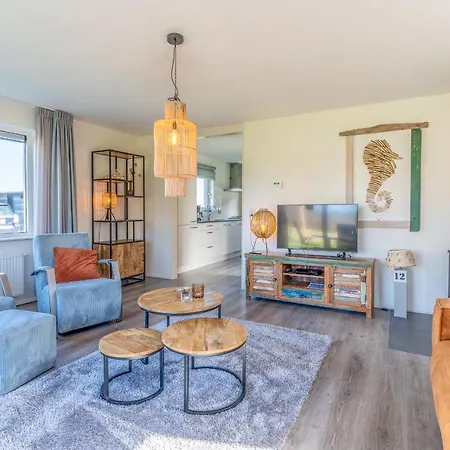 Holiday home Wulpenweid 12
