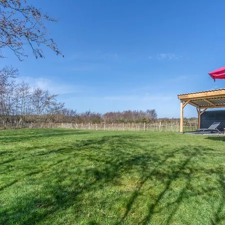 Holiday home Wulpenweid 12 *